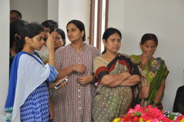 Celebs Pay Condolences to C Narayana Reddy